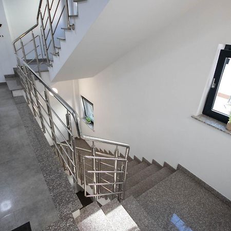 Astar Apartments - Small Rădăuţi Exterior foto